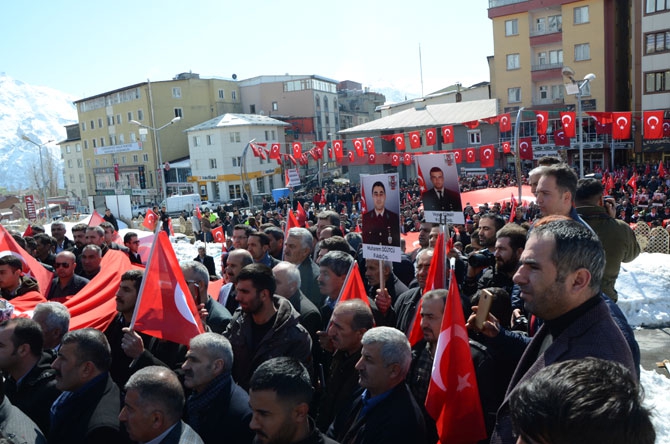 Hakkari'de 'Bahar Kalkanı Harekatına' destek yürüyüşü 8
