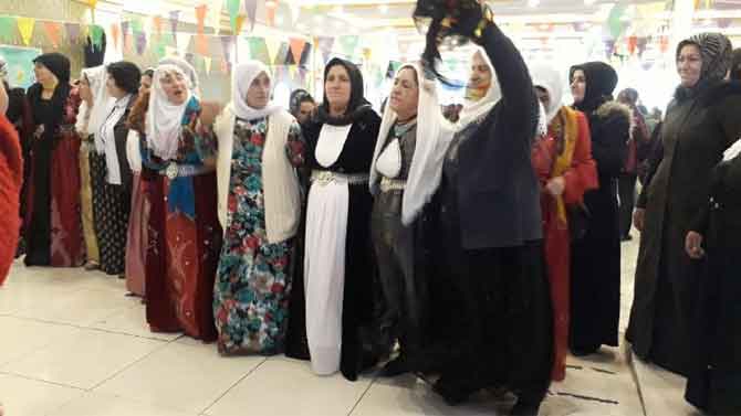 Fotoğraflarla 8 mart kadınlar günü! 11