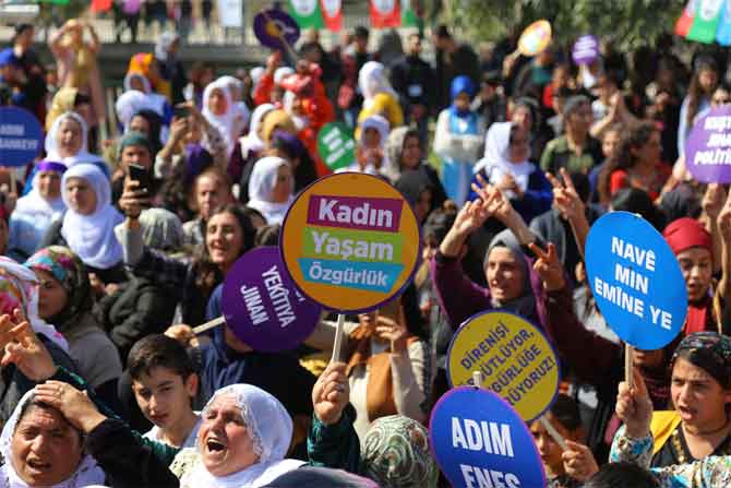 Fotoğraflarla 8 mart kadınlar günü! 33