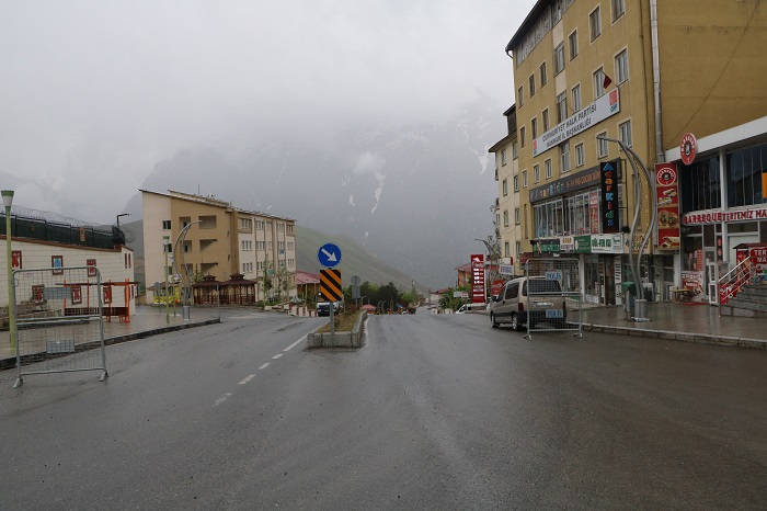Hakkari'de bayramda cadde ve sokaklar boş kaldı 16
