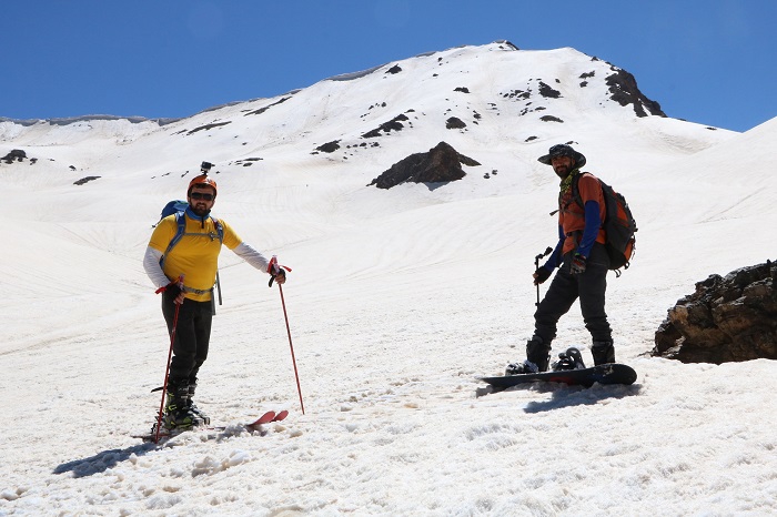 Berçelan Yaylası'nda haziranda snowboard 27