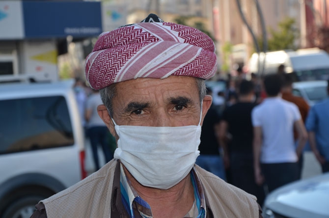Hakkari'de YKS hareketliliği! TOBB maske dağıttı 21