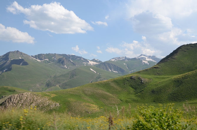 Siirtli koçerlerin Hakkari'deki zorlu yayla yaşamı 15
