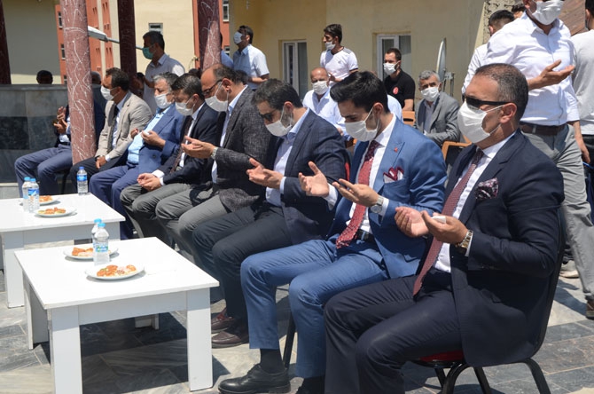 Avukat Mehmet Fatih Turan Camisi ibadete açıldı 7