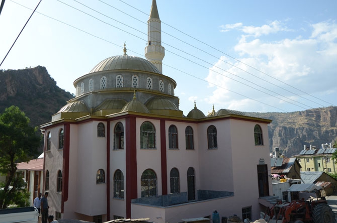 Avukat Mehmet Fatih Turan Camisi ibadete açıldı 8