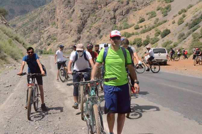 Hakkari Zap Vadisine bisiklet turu düzenlendi 15