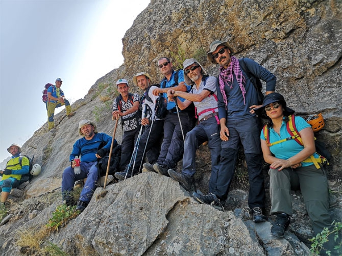 Hakkari'deki Sümbül Mağarası büyülüyor! 7