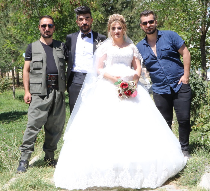 Ertuş ailesinin mutlu günü! 21