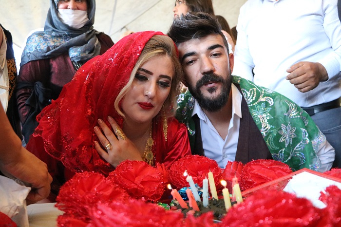 Ertuş ailesinin mutlu günü! 22