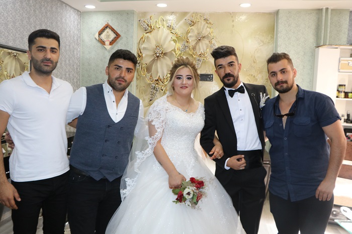 Ertuş ailesinin mutlu günü! 57