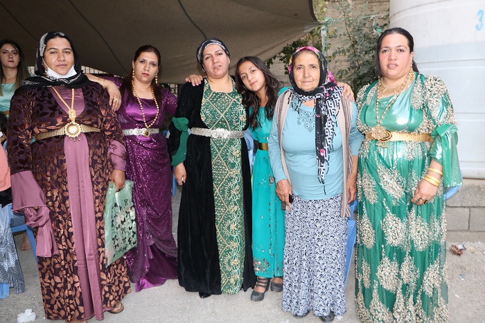 Ertuş ailesinin mutlu günü! 78