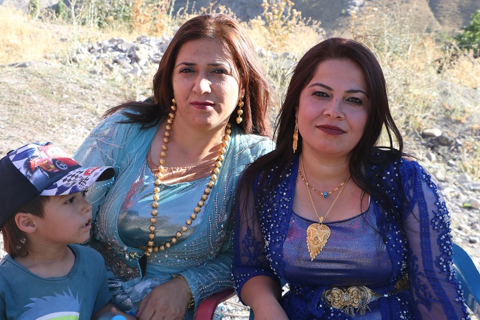 Ertuş ailesinin mutlu günü! 84