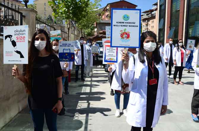Hakkari'de öğretmenler farkındalık için yürüdü! 3