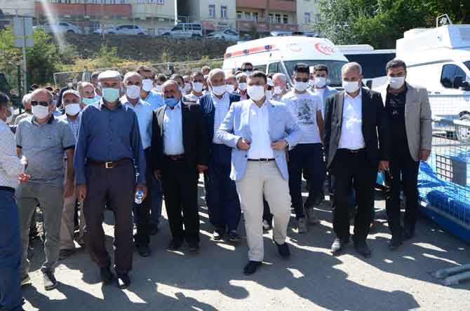 Ak Parti Merkez ilçe kongresi yapıldı 17