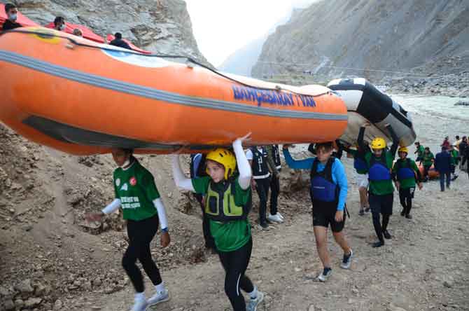 Hakkari'de Rafting şampiyonası başladı 34