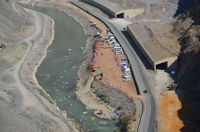 Hakkari'de rafting heyecanı devam ediyor 21