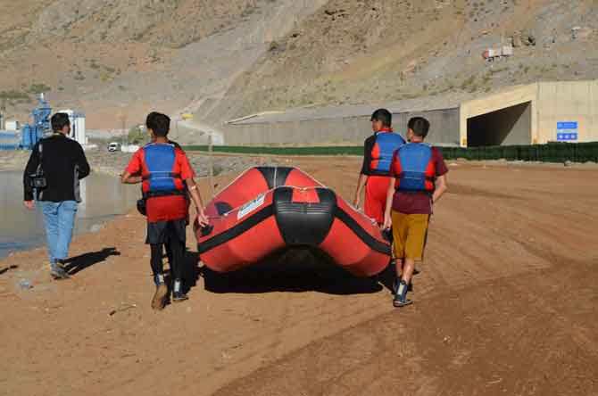 Hakkari'de rafting heyecanı devam ediyor 7