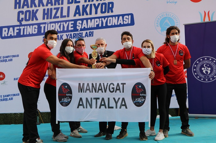 Türkiye Rafting Şampiyonasında sporcular ödüllerini aldı 39