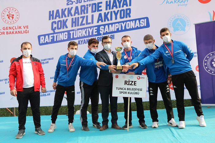 Türkiye Rafting Şampiyonasında sporcular ödüllerini aldı 43