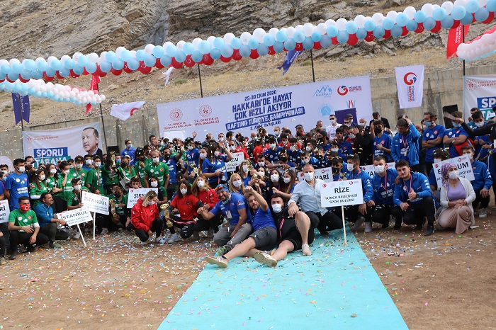 Türkiye Rafting Şampiyonasında sporcular ödüllerini aldı 47