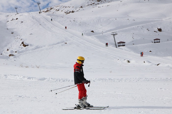 Hakkari'de kayak sezonu açıldı 8