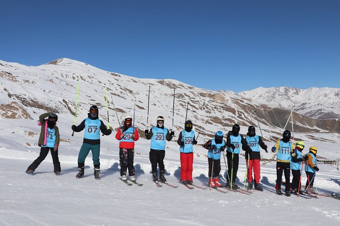 Hakkari'de kayak yarışması düzenlendi 12