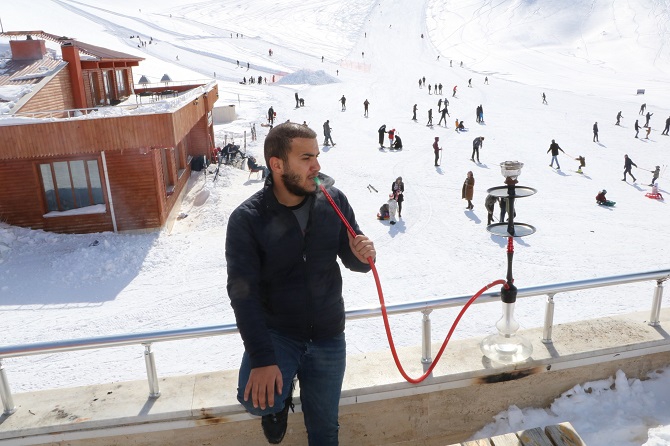Hakkari kayak merkezine yoğun ilgi 10