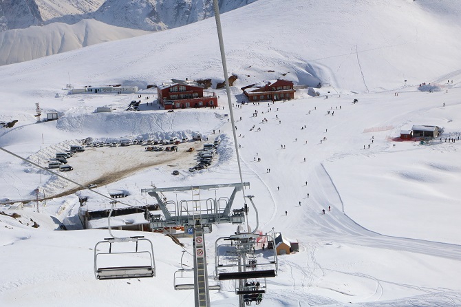 Hakkari kayak merkezine yoğun ilgi 14