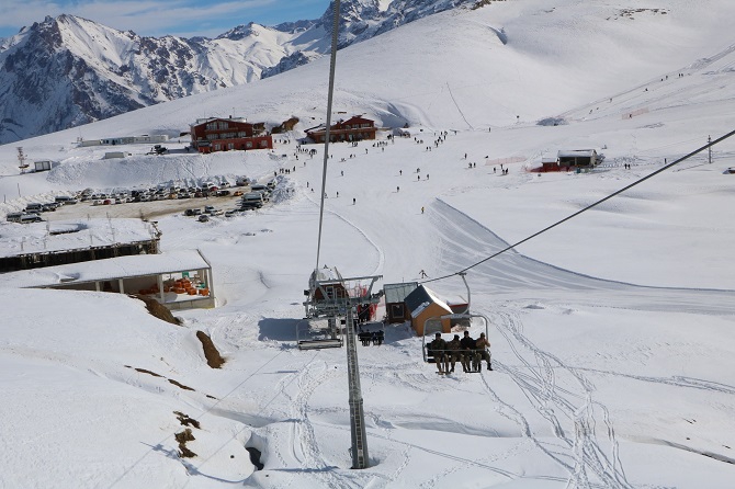 Hakkari kayak merkezine yoğun ilgi 15