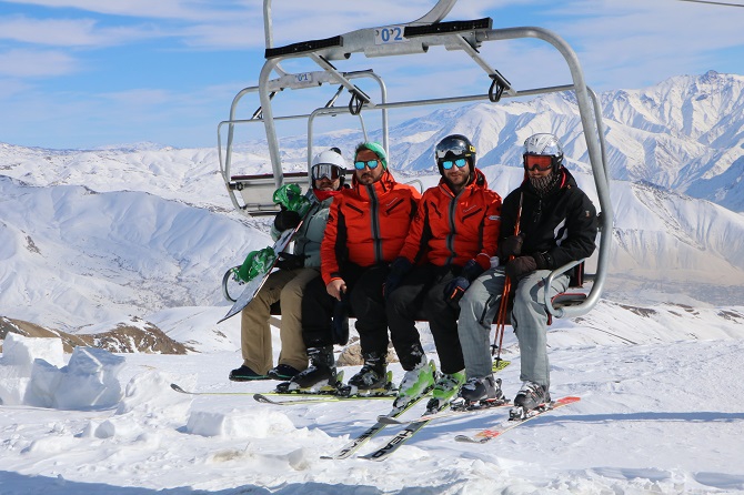 Hakkari kayak merkezine yoğun ilgi 28