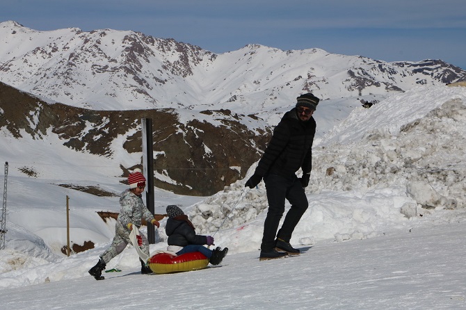 Hakkari kayak merkezine yoğun ilgi 4