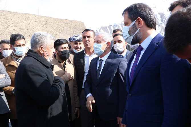 Ak Parti Hakkari il başkanı Özbek böyle karşılandı 20