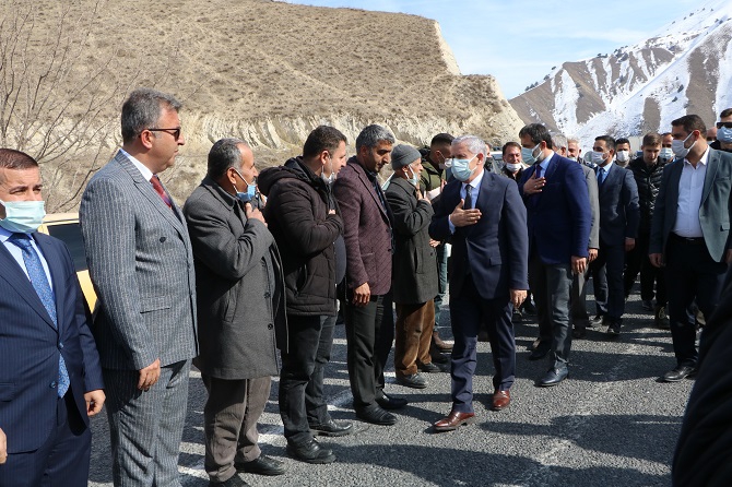 Ak Parti Hakkari il başkanı Özbek böyle karşılandı 7