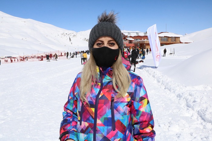 Hakkarililer hafta sonu kayak merkezine akın etti 24