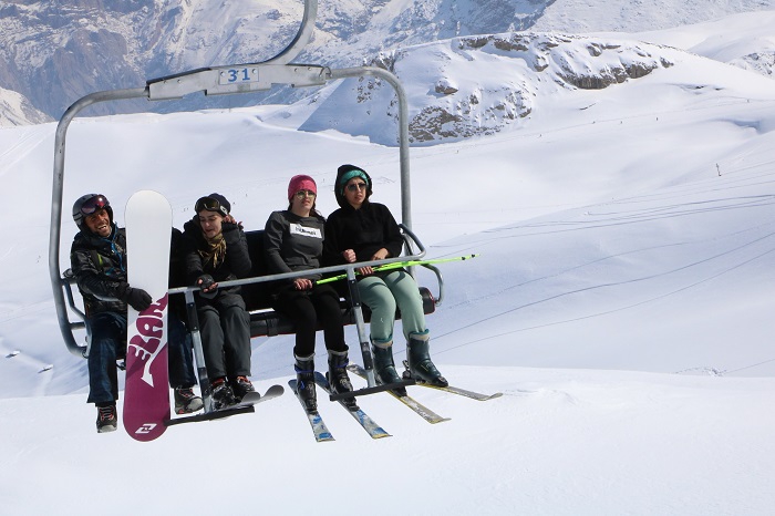 Hakkarililer hafta sonu kayak merkezine akın etti 4