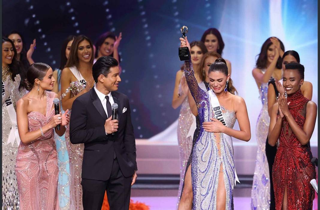 Kainat Güzellik Yarışması'nda tacın sahibi Meksika güzeli 21