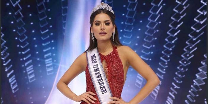 Kainat Güzellik Yarışması'nda tacın sahibi Meksika güzeli