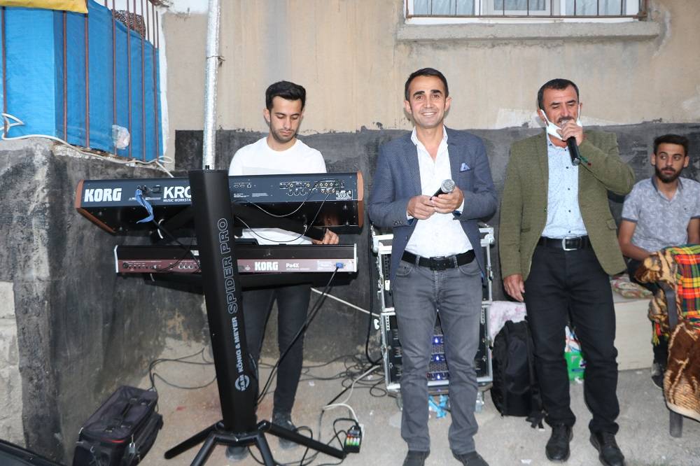 Özbek Ailesinin mutlu günü 14