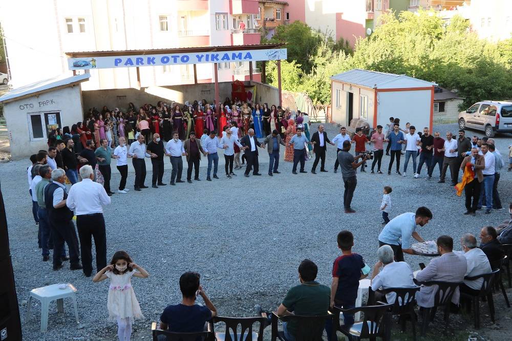 Özbek Ailesinin mutlu günü 5