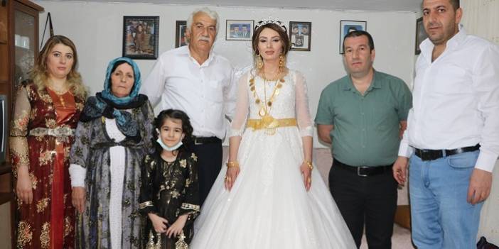 Özbek Ailesinin mutlu günü