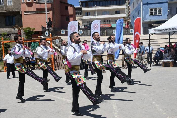 Hakkari Halk Eğitim Merkezinden yıl sonu sergisi 26