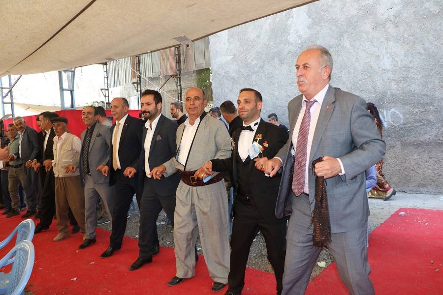 Demir Ailesinin Mutlu Günü 10