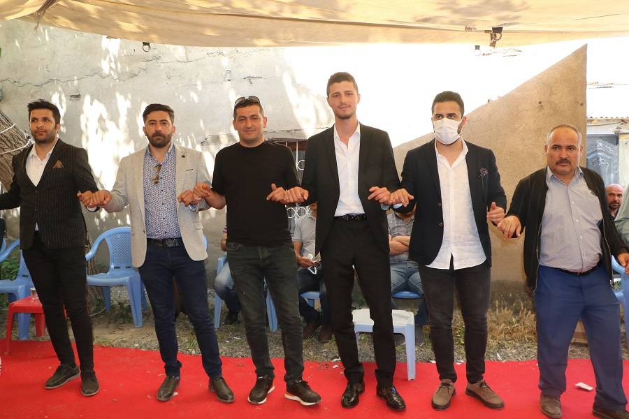 Demir Ailesinin Mutlu Günü 11