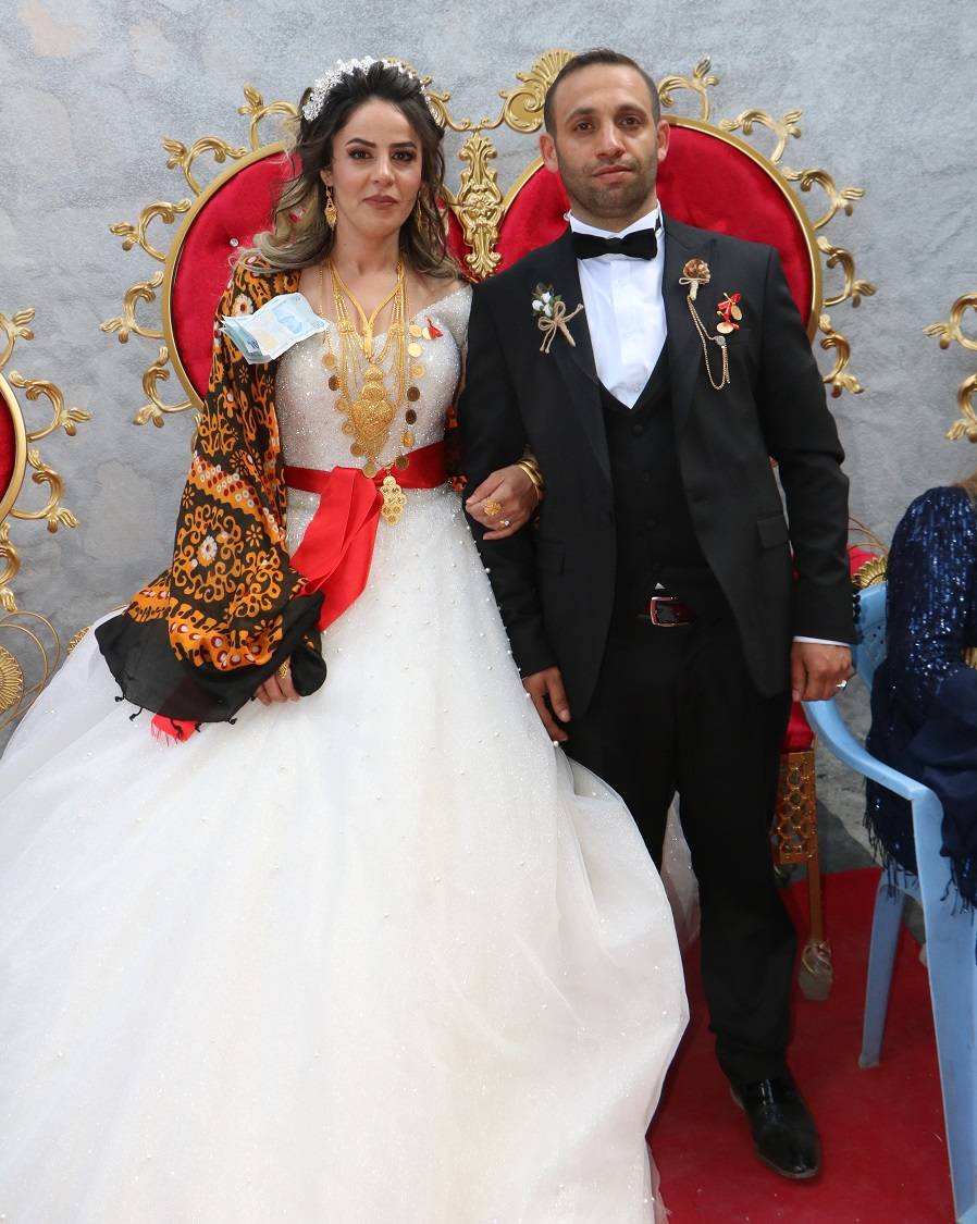 Demir Ailesinin Mutlu Günü 14