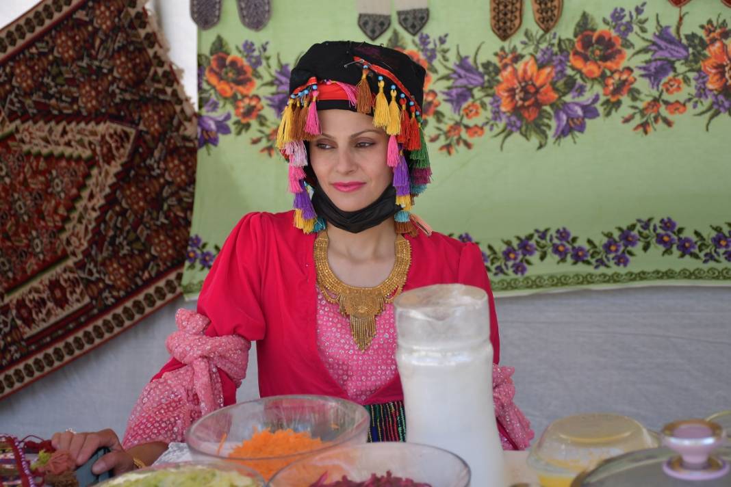 Hakkari'de 'Kültür' fuarı açıldı 5