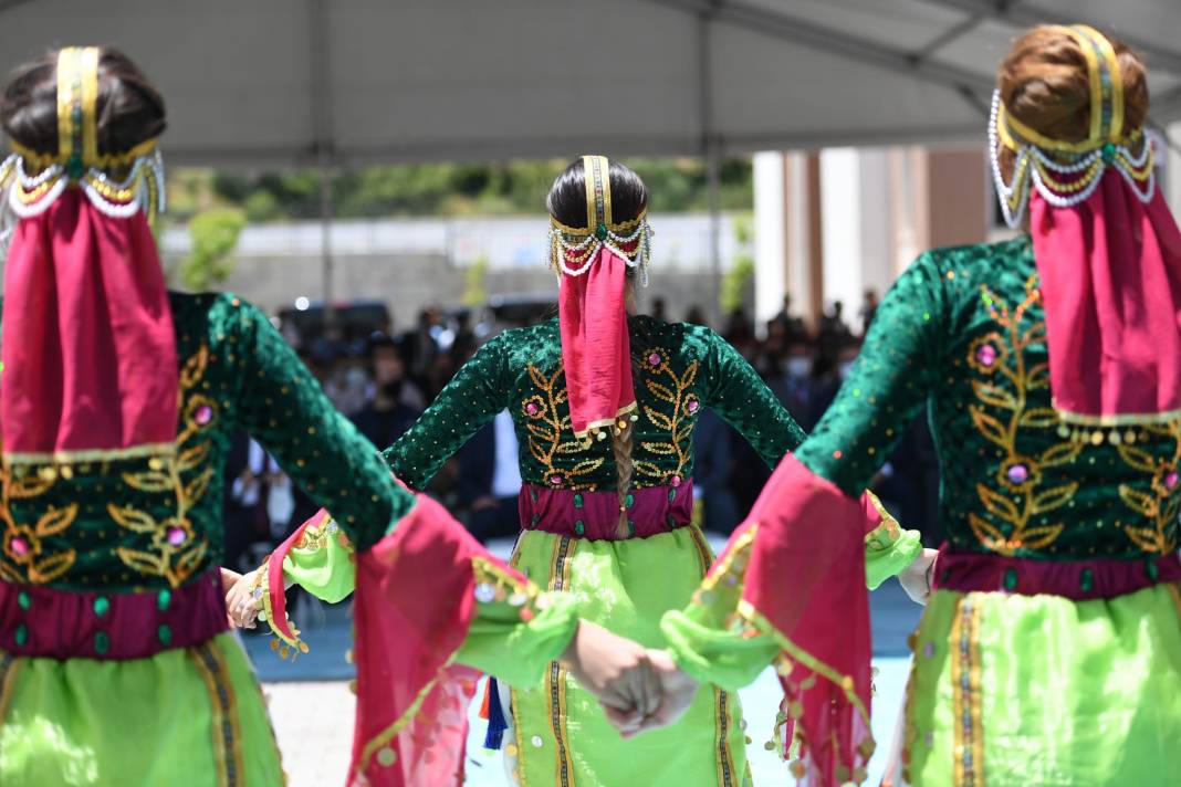 Bakan Selçuk; Hakkari'nin Eğitim de sonda değil Tokyo ve Paris ile yarışmasını istiyorum 10
