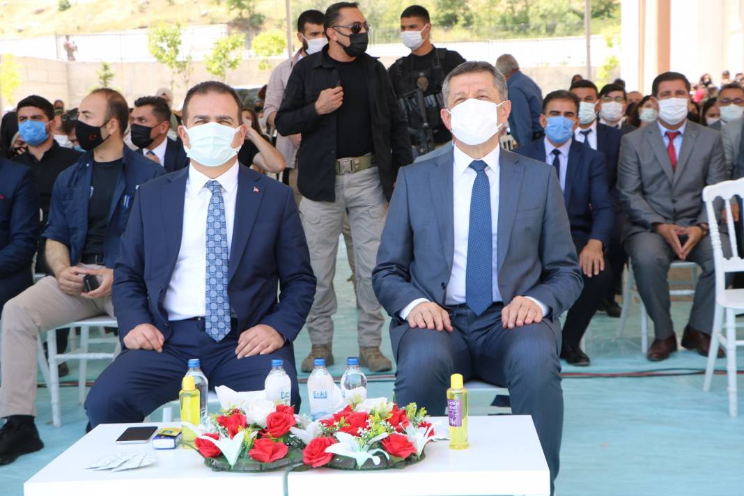 Bakan Selçuk; Hakkari'nin Eğitim de sonda değil Tokyo ve Paris ile yarışmasını istiyorum 15