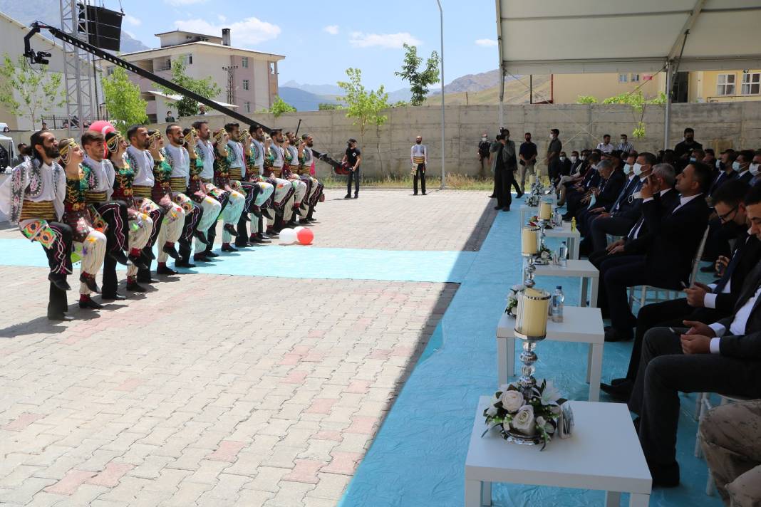 Bakan Selçuk; Hakkari'nin Eğitim de sonda değil Tokyo ve Paris ile yarışmasını istiyorum 19