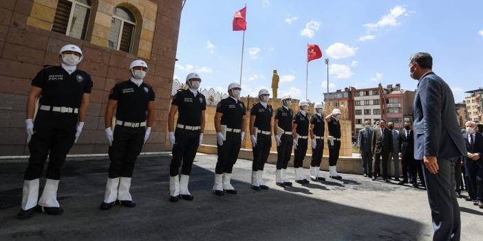 Bakan Selçuk; Hakkari'nin Eğitim de sonda değil Tokyo ve Paris ile yarışmasını istiyorum
