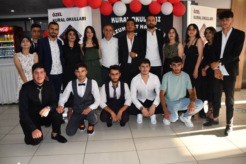 Kural Okulları’ndan görkemli mezuniyet töreni 29